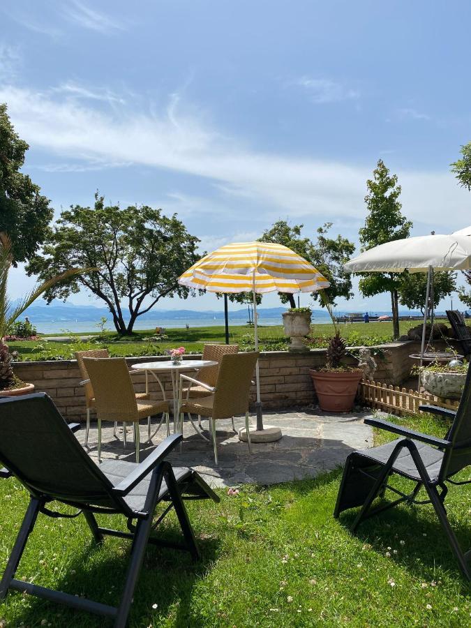 Hotel Strand-Cafe Mit Gaestehaus Charlotte ランゲナルゲン エクステリア 写真
